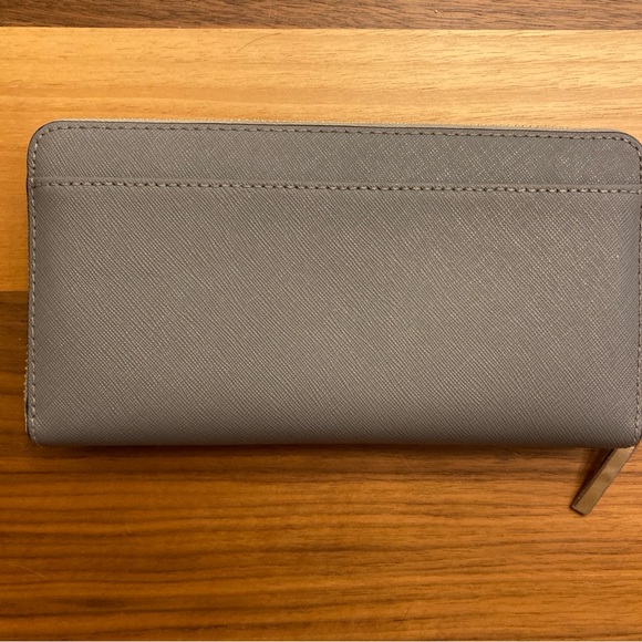 Kate Spade Madison Large Continental Wallet in Duotone Grey - Picture 3 of 3